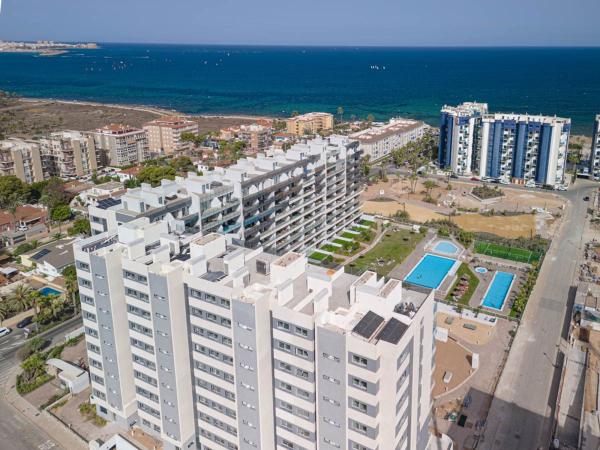 Venta de piso en Piso en Avenida de las Olas, Punta Prima, Torrevieja, Torrevieja
 photo 1