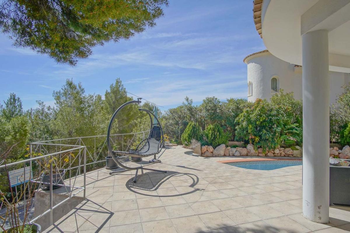 Properties for sale and rent in Spain photo 5