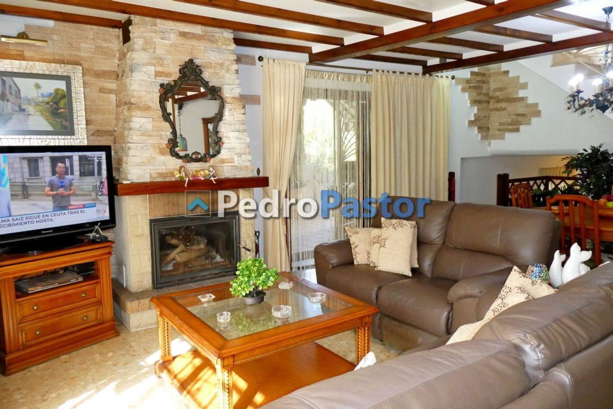 Properties for sale and rent in Spain photo 5