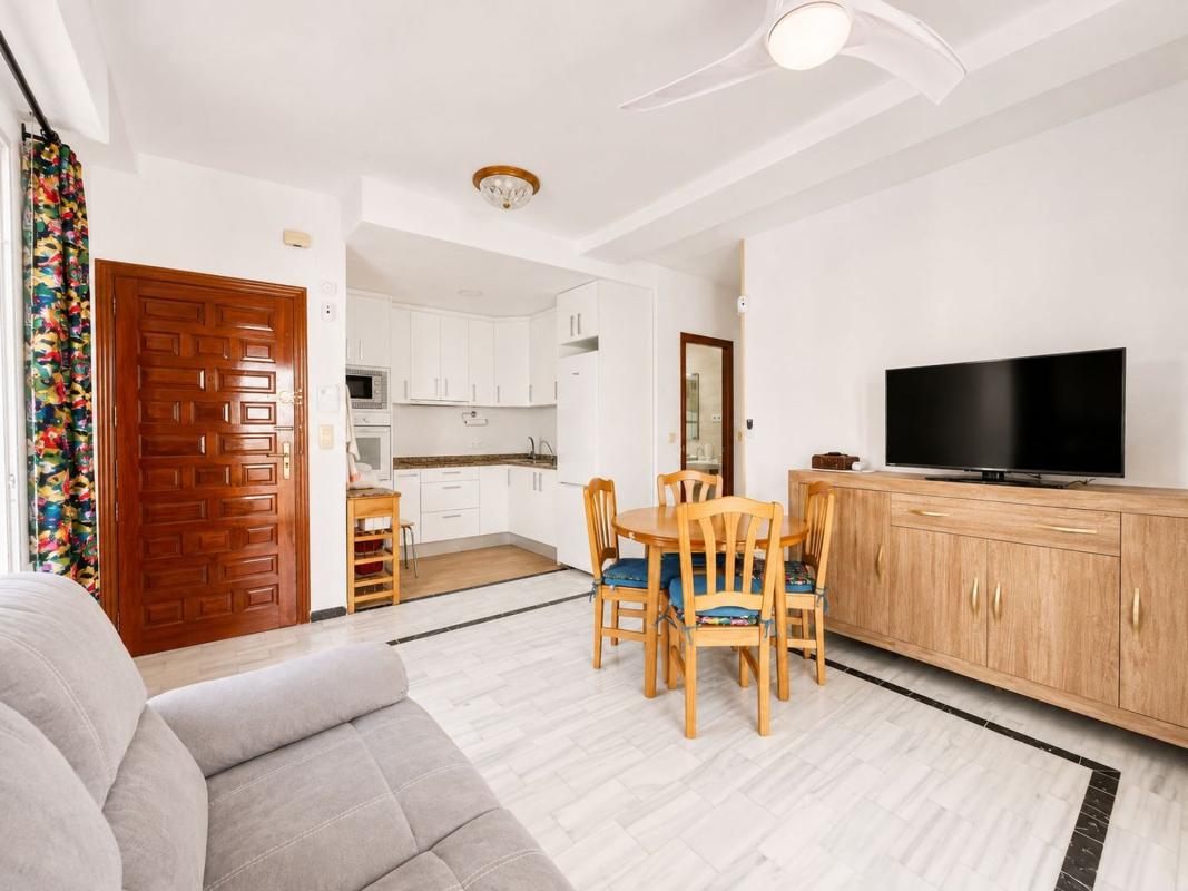 Venta de piso en Piso en Antonio Gil-mata, Gaspar Perrelló, Torrevieja, Torrevieja
photo 1