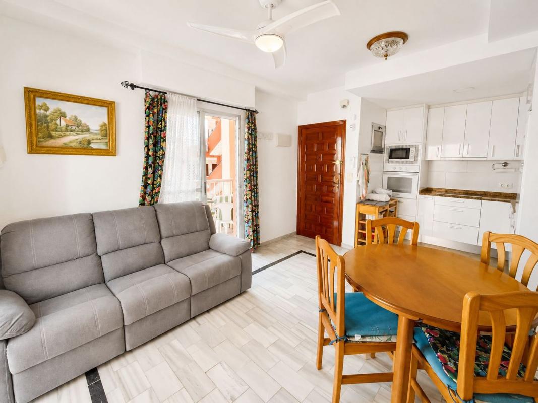 Venta de piso en Piso en Antonio Gil-mata, Gaspar Perrelló, Torrevieja, Torrevieja
photo 4
