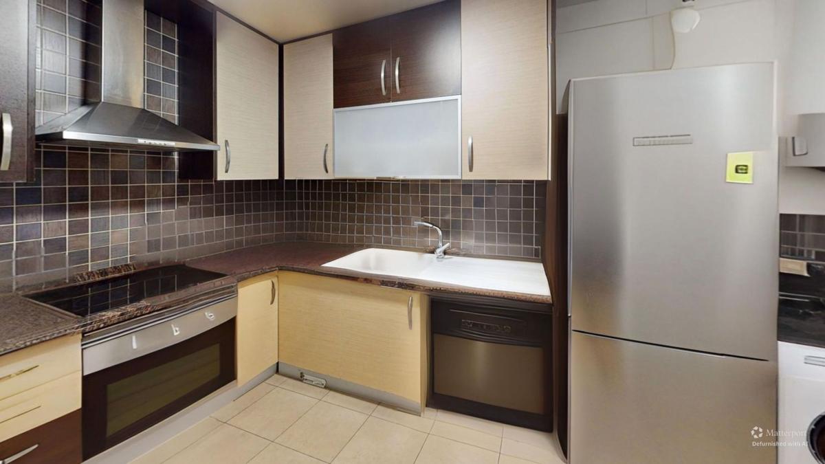 Продажа квартиры на Piso en Maximilia Thous, Plaza Crevillente-Juzgados, Elche / Elx, Эльче / Эльх
photo 2