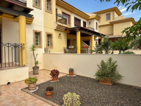 Chalet adosado en Calle Pegaso, Zona Pueblo, Pilar de la Horadada photo 2