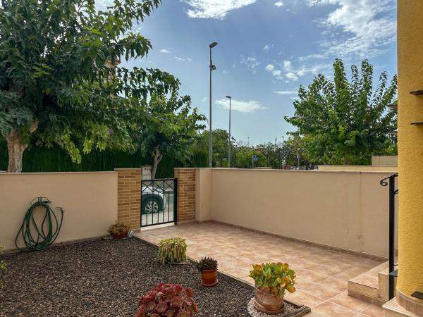 Chalet adosado en Calle Pegaso, Zona Pueblo, Pilar de la Horadada photo 3