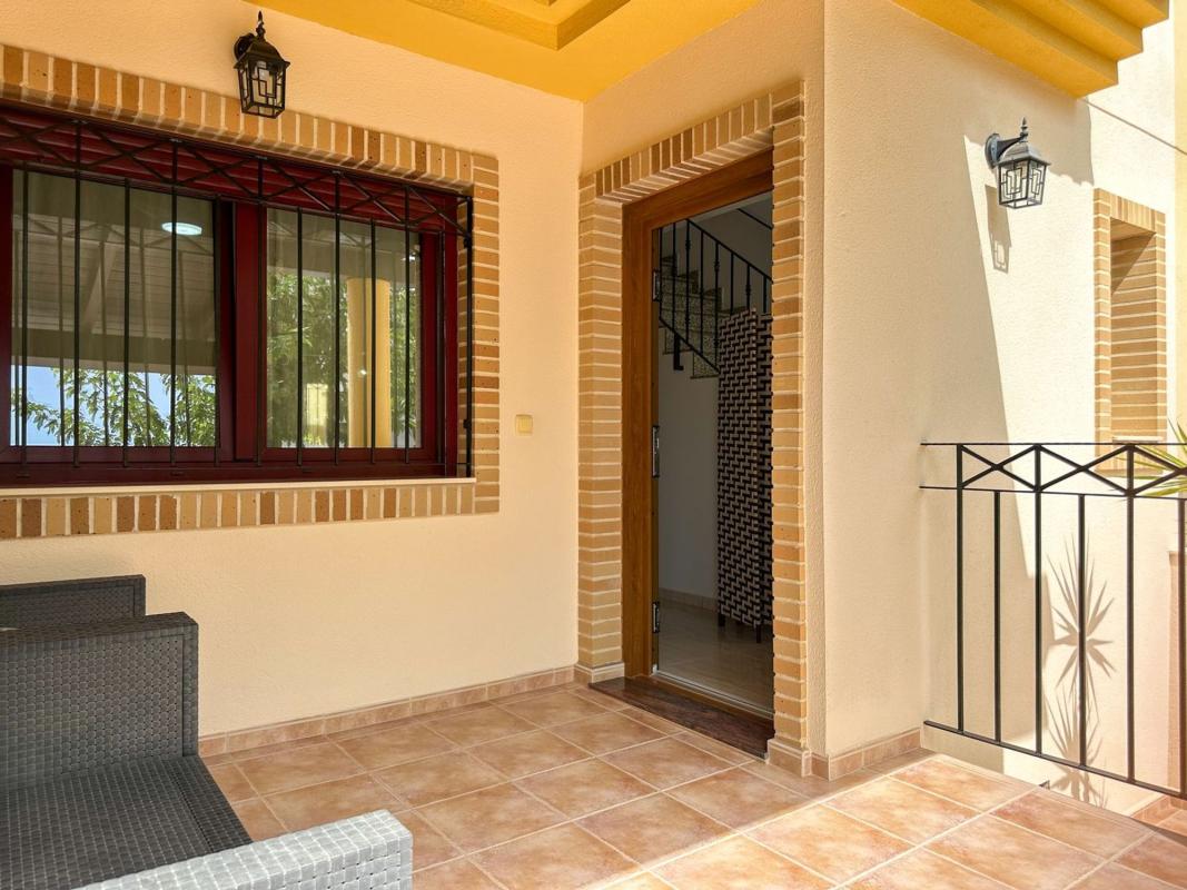 Sprzedaż szeregowego domku w  Chalet adosado en Calle Pegaso, Zona Pueblo, Pilar de la Horadada , Pilar de la Horadada photo 5