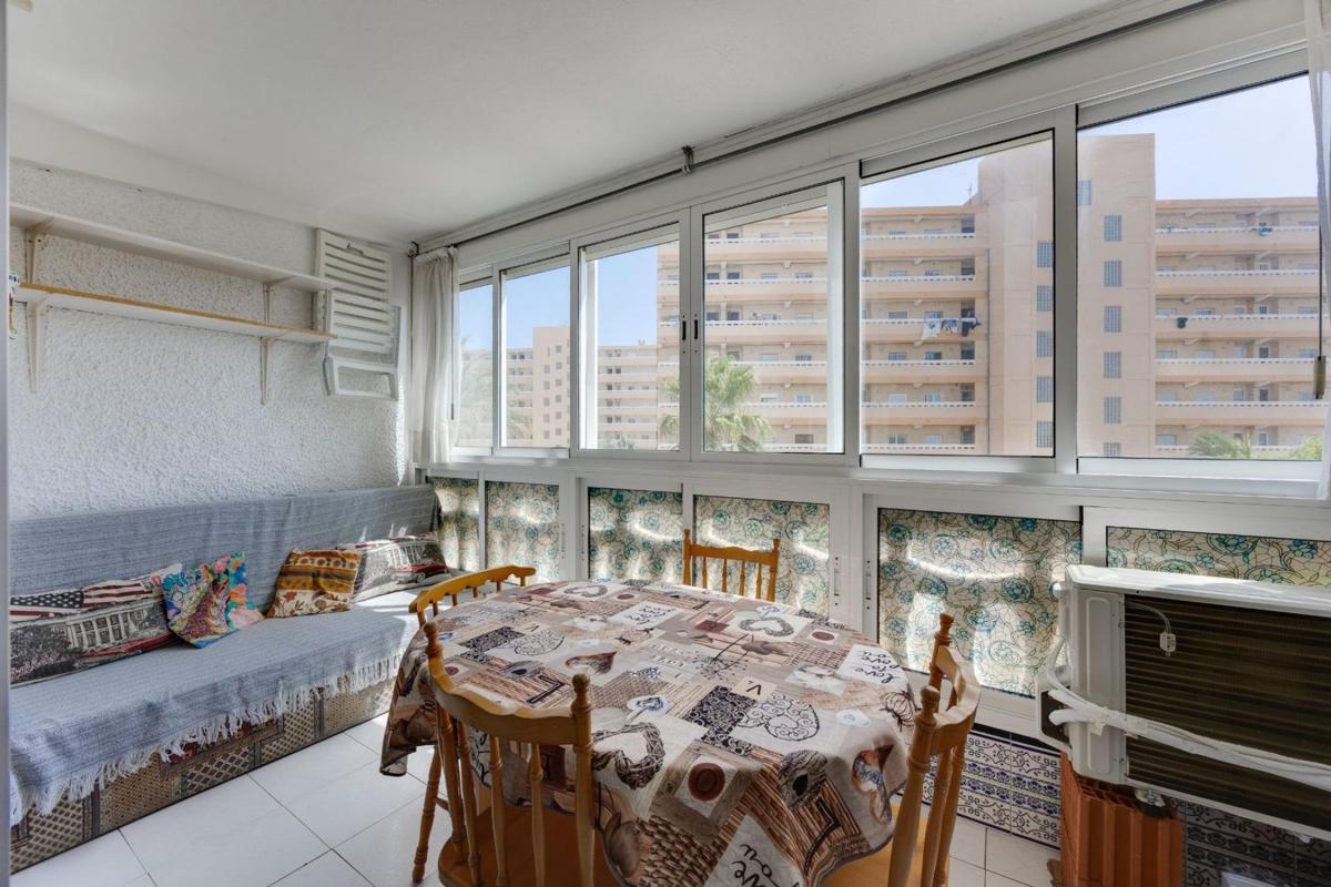 Sprzedaż mieszkania w Piso en Avenida Suecos, 26, Los Europeos, Torrevieja, Torrevieja
photo 2