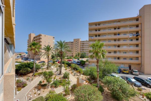 Venta de piso en Piso en Avenida Suecos, 26, Los Europeos, Torrevieja, Torrevieja
 photo 4