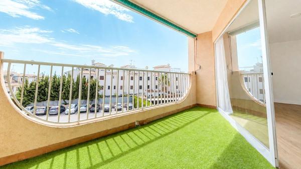 Sprzedaż mieszkania w Piso en La Zenia, Orihuela, Orihuela
 photo 2