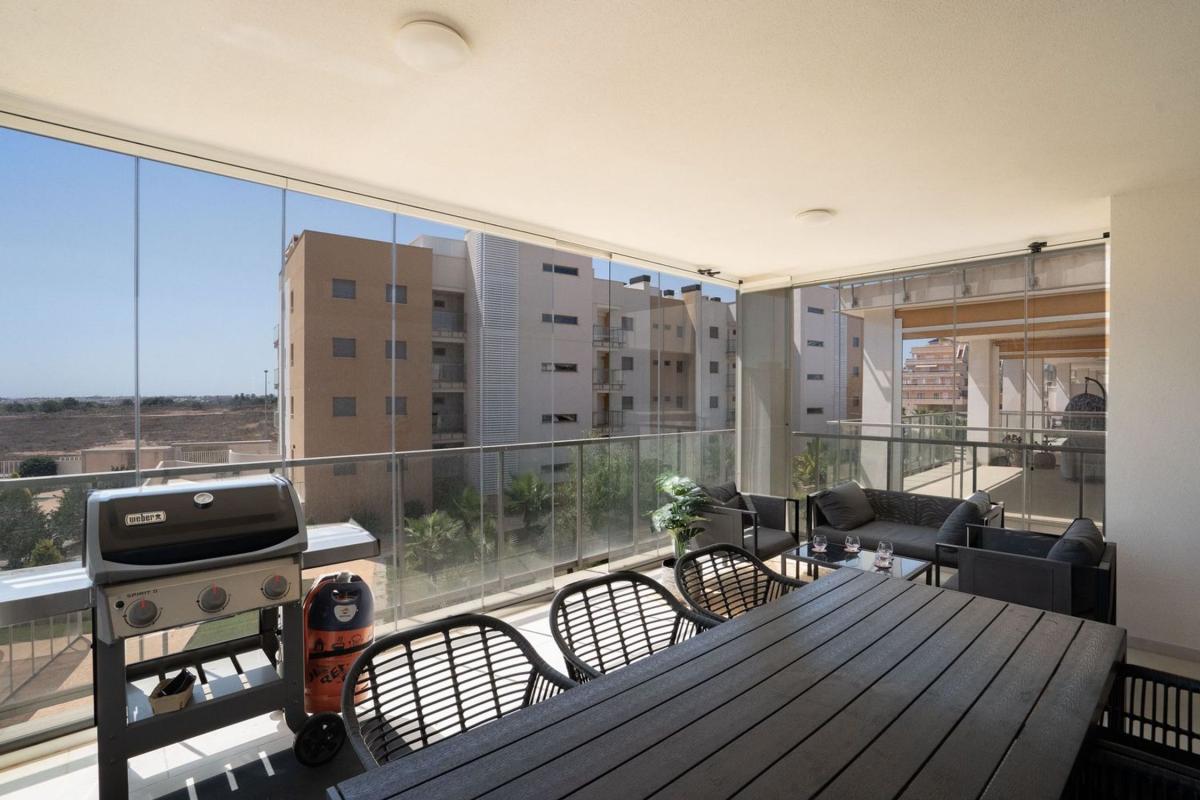 Продажа квартиры на Piso en Calle Pimienta, Villamartín, Orihuela, Ориуэла
photo 1