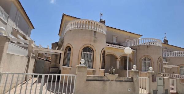 Casa o chalet independiente en Parque Acuático - Sector 25, Torrevieja photo 3