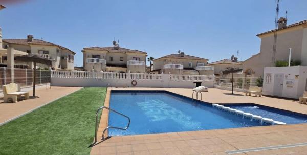 Casa o chalet independiente en Parque Acuático - Sector 25, Torrevieja photo 4
