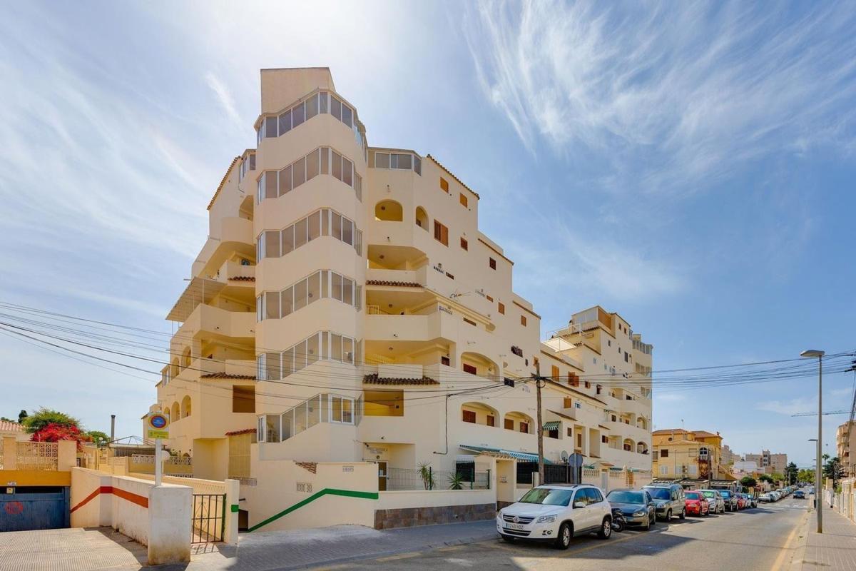 Venta de piso en Piso en Nueva Torrevieja, Torrevieja, Torrevieja
photo 1