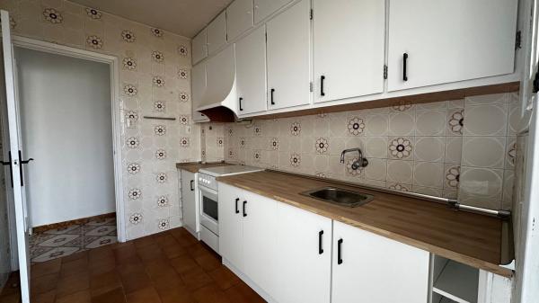 Venta de piso en Piso en Calle Aragó, Petrer, Petrer
photo 1