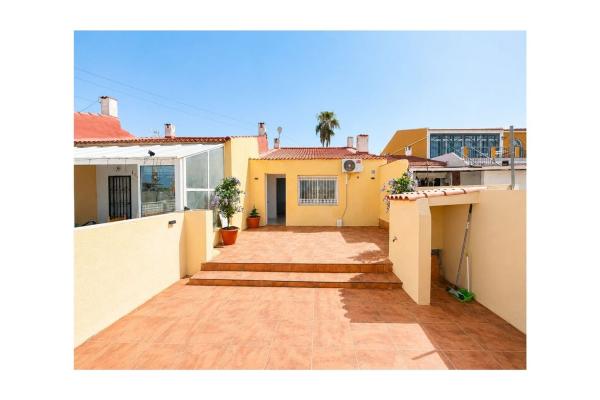 Chalet adosado en Calle Gavilán, La Siesta - El Salado - Torreta, Torrevieja photo 1