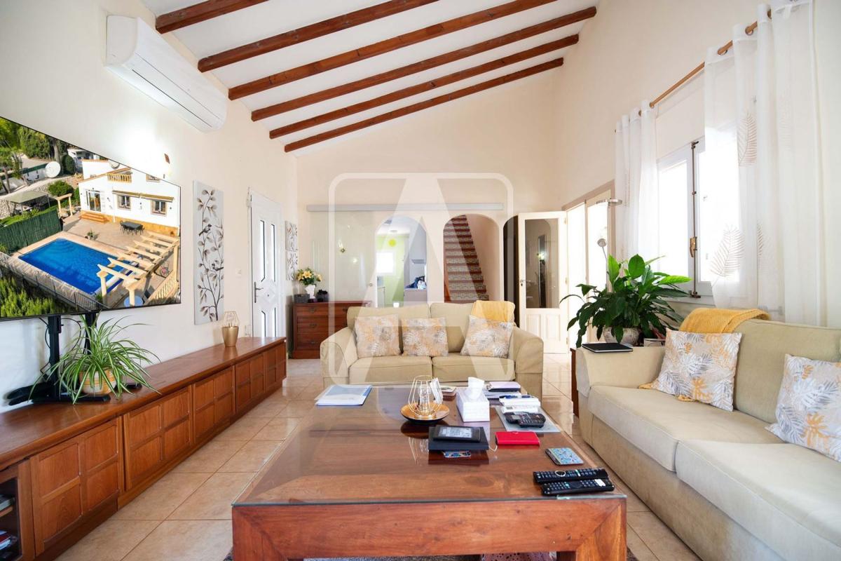 Properties for sale and rent in Spain photo 5