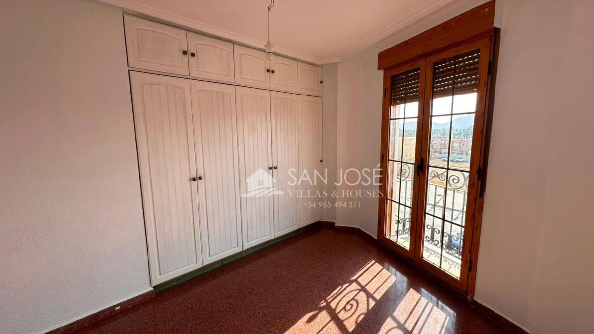 Недвижимость на продажу и в аренду в Испании photo 3
