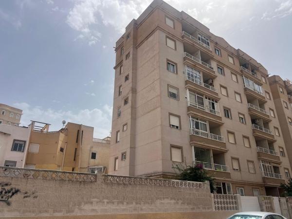 Sprzedaż mieszkania w Piso en Joven Pura, 148, Nueva Torrevieja, Torrevieja, Torrevieja
photo 1
