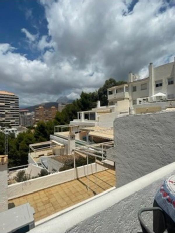 Продажа квартиры на Piso en Calle Noreña, 2, Playa de Poniente, Benidorm, Бенидорм
photo 1