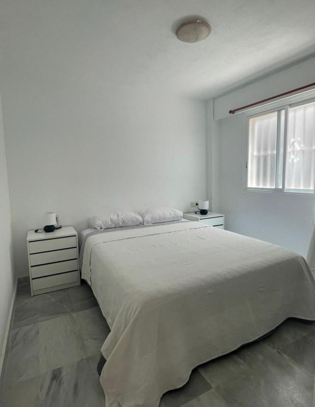 Продажа квартиры на Piso en Calle Noreña, 2, Playa de Poniente, Benidorm, Бенидорм
photo 4