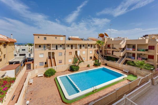 Ático en venta en Ático en Avenida de Francia, 42, Los Europeos, Torrevieja, Torrevieja photo 1