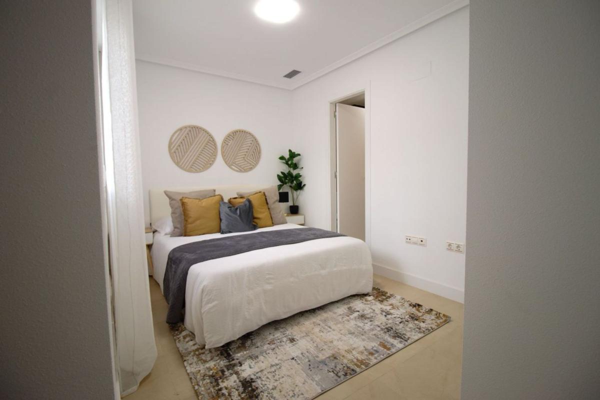 Продажа квартиры на Piso en Calle Campoamor, 12, Puerto Deportivo, Torrevieja, Торревьеха
 photo 5