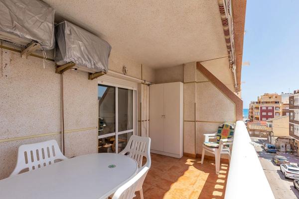 Venta de piso en Piso en Gaspar Perrelló, Torrevieja, Torrevieja
 photo 1