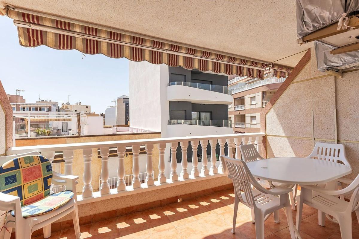 Продажа квартиры на Piso en Gaspar Perrelló, Torrevieja, Торревьеха
photo 2