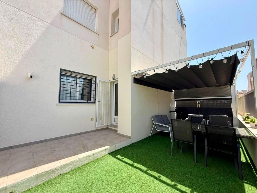Venta de piso en Piso en Parque Acuático - Sector 25, Torrevieja, Torrevieja
photo 4