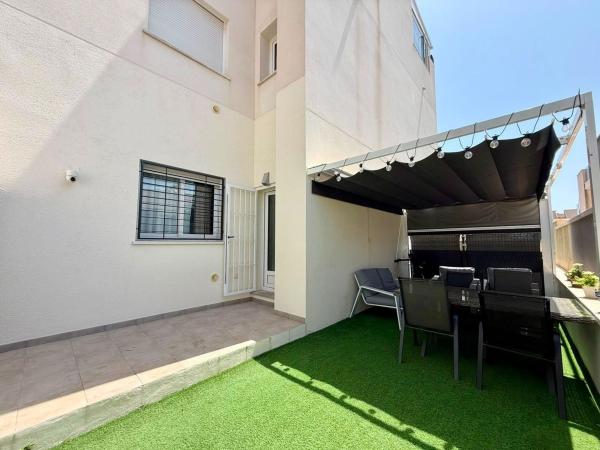 Sprzedaż mieszkania w Piso en Parque Acuático - Sector 25, Torrevieja, Torrevieja
 photo 4