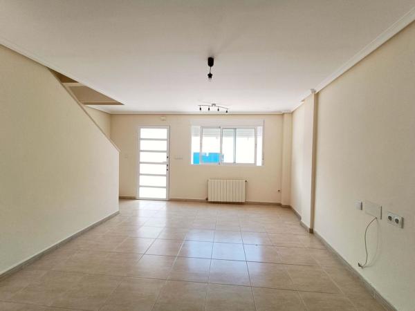 Venta de piso en Piso en Hondón de los Frailes, Hondón de los Frailes
photo 1
