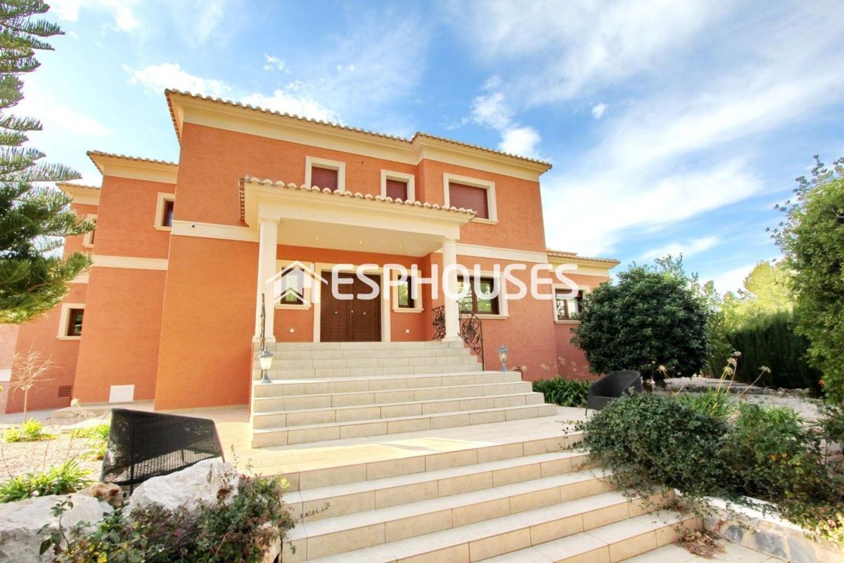 Properties for sale and rent in Spain photo 2