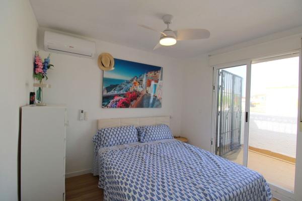 Chalet adosado en Zona Lago - Los Almendros, Orihuela thumbnail 1