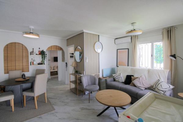 Chalet adosado en Zona Lago - Los Almendros, Orihuela photo 4