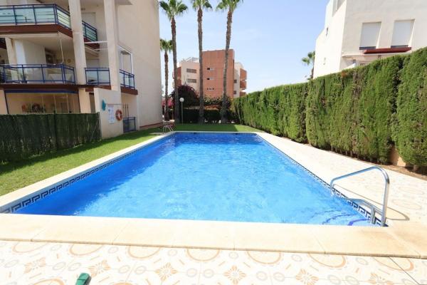 Sprzedaż mieszkania w Piso en Calle del Mar, Aguamarina, Orihuela, Orihuela
thumbnail 2