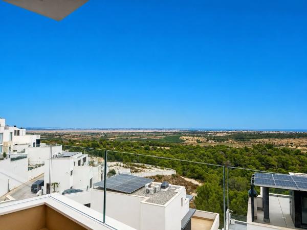 Chalet wolnostojący na sprzedaż w  Casa o chalet en La Cañada - Los Alcores, San Miguel de Salinas, San Miguel de Salinas photo 4