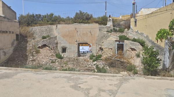 Terreno en Calle Llorens, Crevillente photo 2