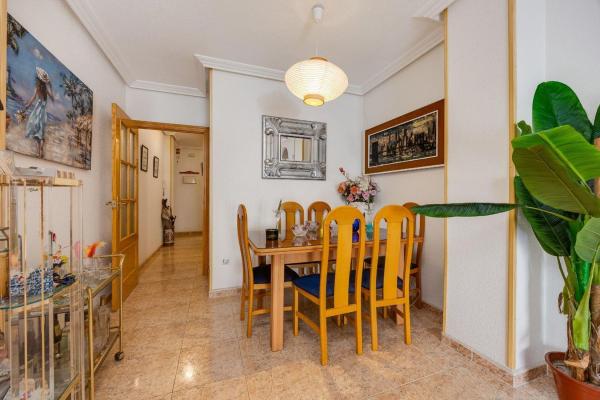 Sale of flat in Piso en Avenida Habaneras - Curva de Palangre, Torrevieja, Torrevieja
 photo 4