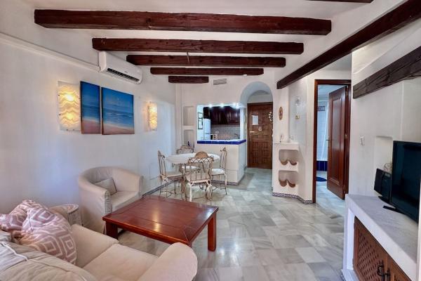 Продажа квартиры на Piso en Calle Poeta Rabindranath Tagore, 18, Zona los Frutales, Torrevieja, Торревьеха
 photo 1