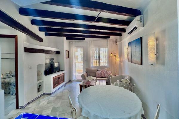 Продажа квартиры на Piso en Calle Poeta Rabindranath Tagore, 18, Zona los Frutales, Torrevieja, Торревьеха
 photo 2