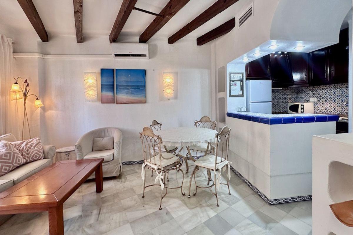 Venta de piso en Piso en Calle Poeta Rabindranath Tagore, 18, Zona los Frutales, Torrevieja, Torrevieja
 photo 3