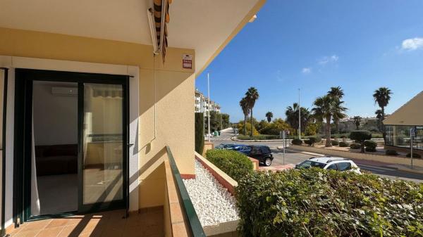 Sprzedaż mieszkania w Piso en Villamartín, Orihuela, Orihuela
thumbnail 1