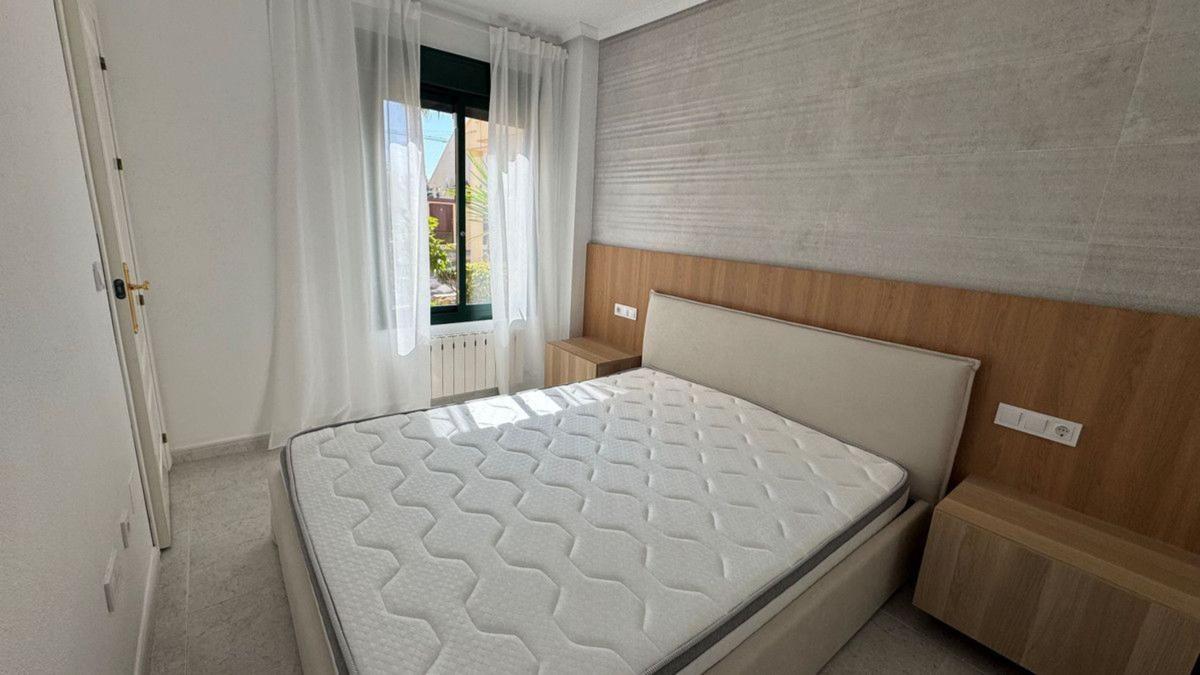 Sprzedaż mieszkania w Piso en Villamartín, Orihuela, Orihuela
photo 4
