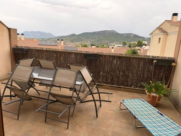Chalet adosado en Calle Cavall Bernat, Barri Zona Nord, Alcoy / Alcoi thumbnail 2