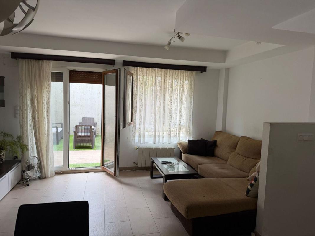 Sale of townhouse in  Chalet adosado en Calle Cavall Bernat, Barri Zona Nord, Alcoy / Alcoi , Alcoy photo 3