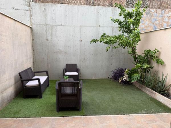 Chalet adosado en Calle Cavall Bernat, Barri Zona Nord, Alcoy / Alcoi photo 4