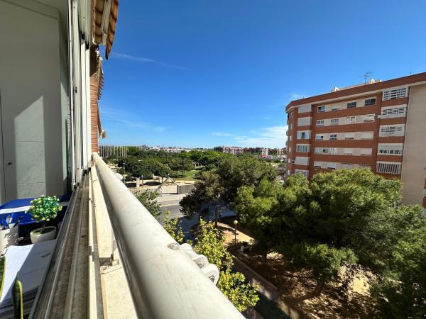 Sprzedaż mieszkania w Piso en Avenida d l`Almássera, 27, Sol y Luz, San Vicente del Raspeig, San Vicente del Raspeig
photo 1