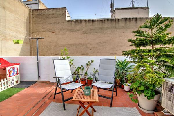 Продажа квартиры на Piso en Calle Antonio Pascual Quiles, Reina Victoria-Miguel Hernández, Elche / Elx, Эльче / Эльх
photo 1