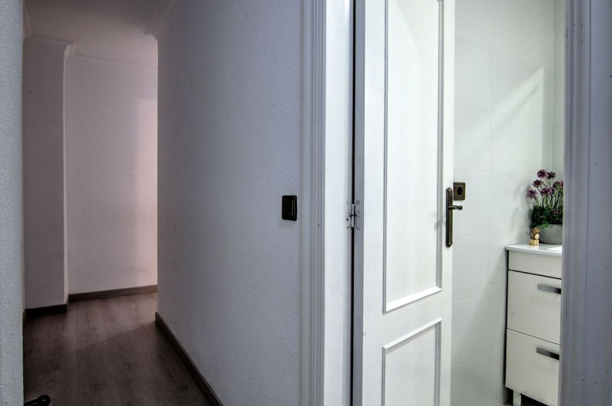 Venta de piso en Piso en Calle Antonio Pascual Quiles, Reina Victoria-Miguel Hernández, Elche / Elx, Elche / Elx
 photo 3