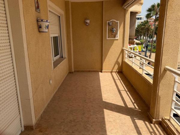 Venta de piso en Piso en Calle Mayor, Gaspar Perrelló, Torrevieja, Torrevieja
 photo 2