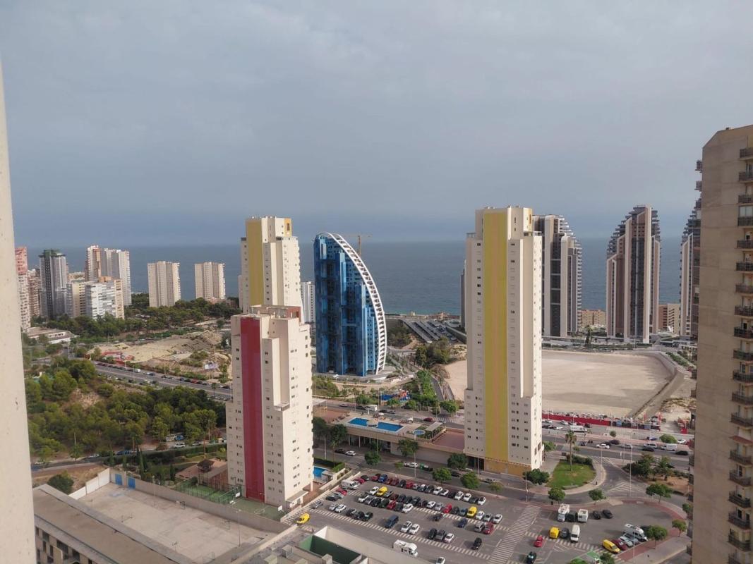 Продажа квартиры на Piso en Calle Presidente Adolfo Suárez, 24, Pueblo Poniente, Benidorm, Бенидорм
photo 1